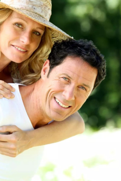 18 ans de mariage : Signification et idées cadeaux pour les noces de turquoise 