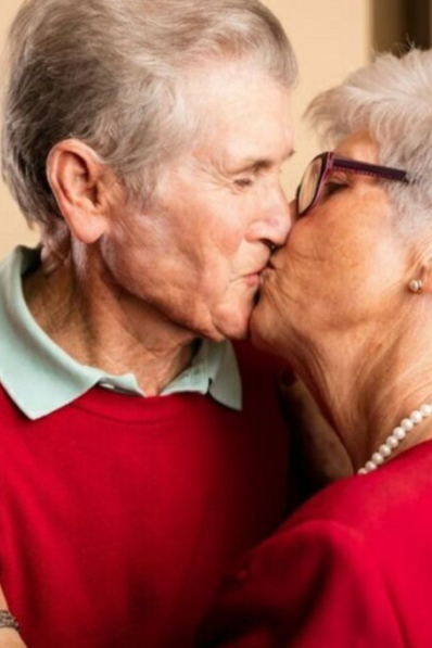 70 ans de mariage : Signification et idées cadeaux pour les noces de platine