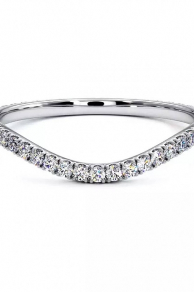 Les tendances des alliances en 2025 : formes, métaux et gravures personnalisées