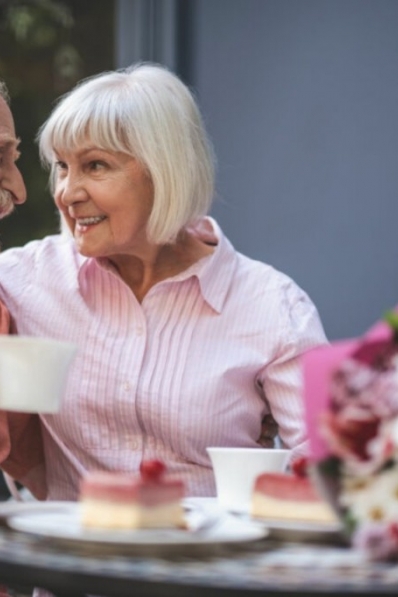 51 ans de mariage : Signification et idées cadeaux pour les noces de camélia