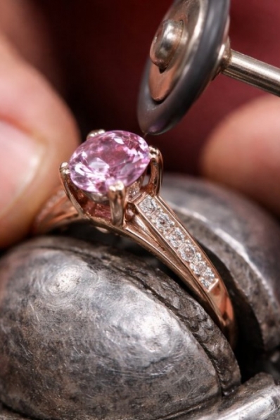 Comment faire une alliance à partir de bijoux de famille ?