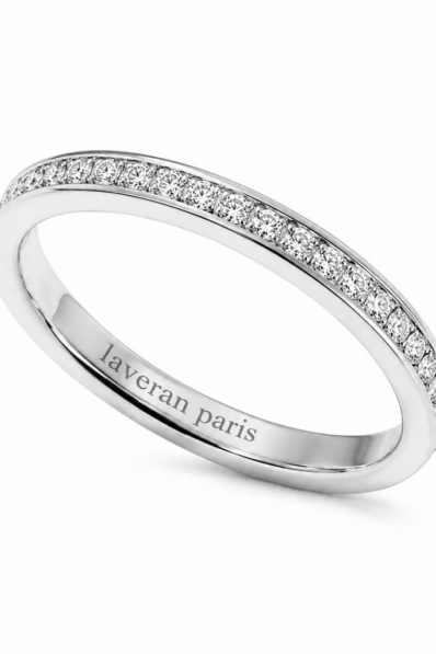 Alliance diamant ou alliance lisse : comment faire le choix pour votre mariage