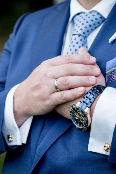 Alliance Homme : Tendances, Traditions et Conseils pour un Choix Éthique